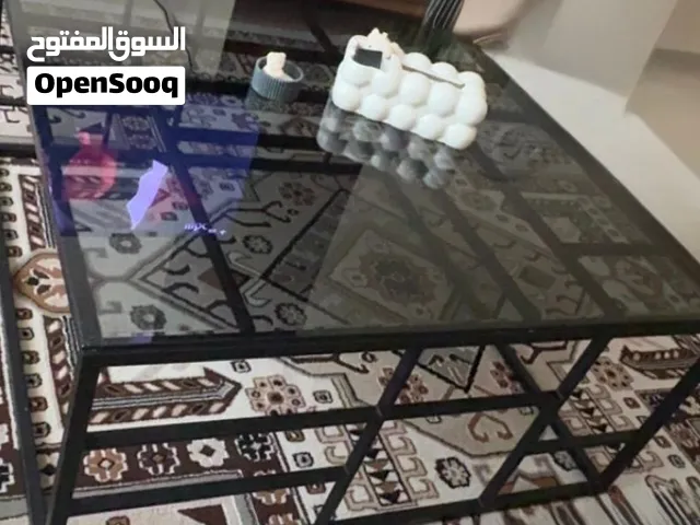 طاولة معيشة مستعمل خفيف بحالة جديد Black Living Room Table