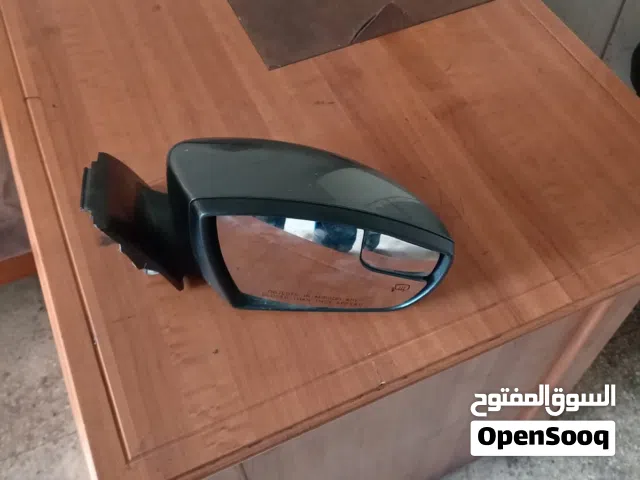 مرايه فورد فوكس