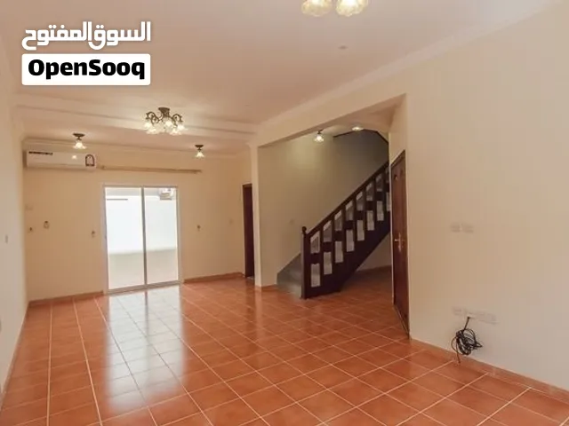 للايجار فيلا في قلب الوعب