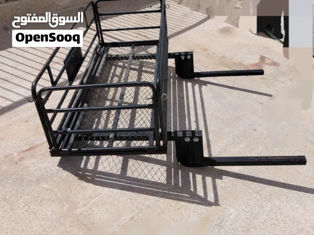 سلة خلفيه لسيارات الدفع الرباعي مع نمره خلفيه
