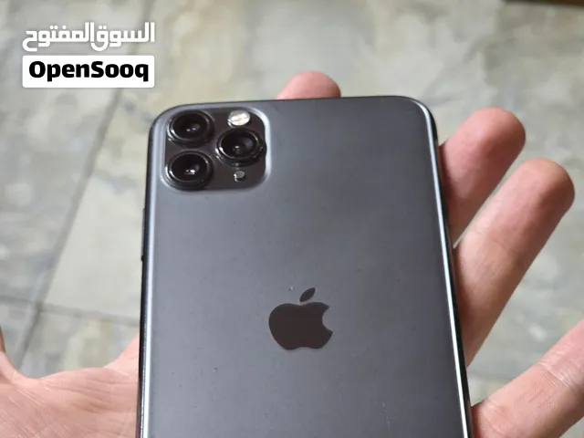 ايفون 11 برو ماكس  اللون الاسود ذاكرة 256 الجهاز نظيف جدا  الشاشة والبطارية مبدلات الأصلية  السعر 25