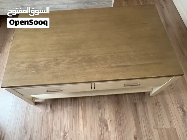 طاولة صاله