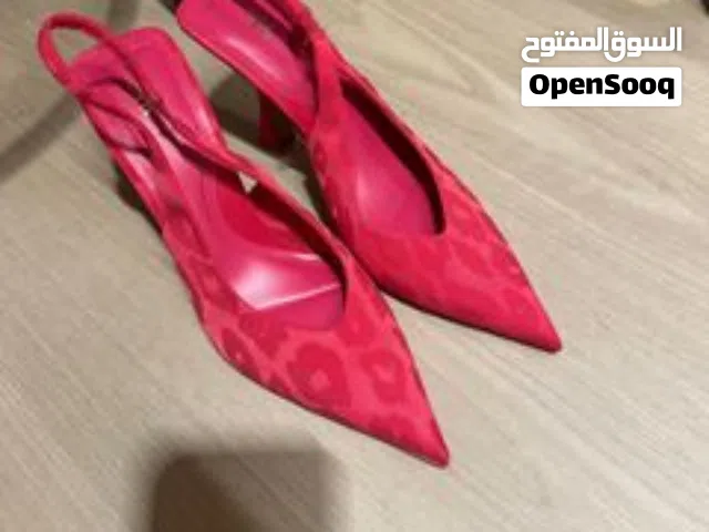 كعب ملبوس مره واحد طبي يخبل