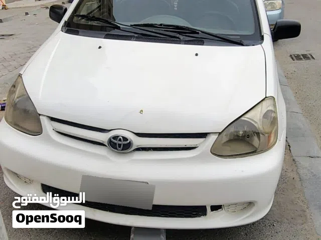 Toyota echo 2004