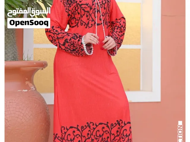 بعض تشكيلات فساتين نسائية