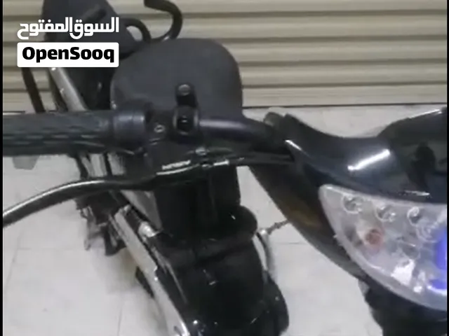 قابل للتفاوض model 2021 very strong battery charges full only in 2 hours there is delivery