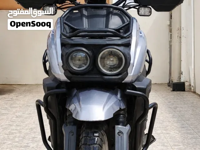 سكوتر كهربائي حالة ممتازه نوعه صيني مناسب للاستخدام اليومي