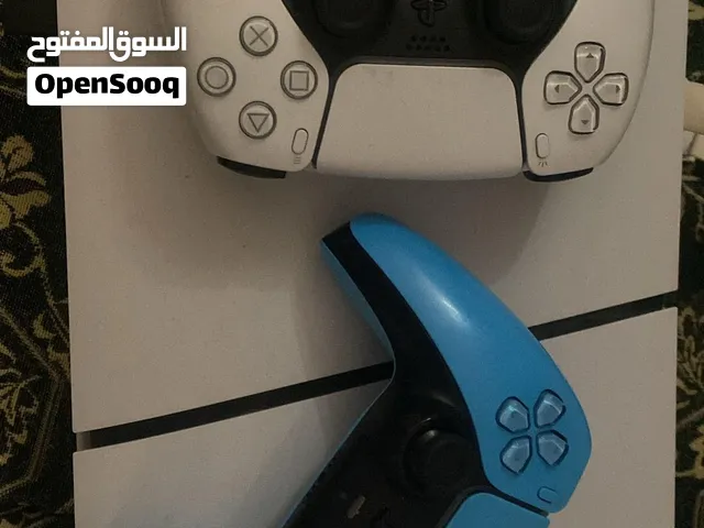 بلاستيشن 5 نظيف