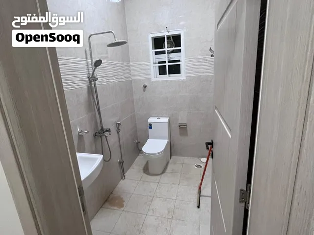 استراحه قريبه من البحر وعلى شارع رئيسي وبناء شخصي وجميع الادوات المستخدمه للبناء ذات جوده عاليه