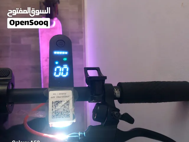 سكوتر للبيع ساوم أو بدل بي بستيشن4  عندنه خدمة توصيل مجانا داخل مصراته العنوان مصراته عباد