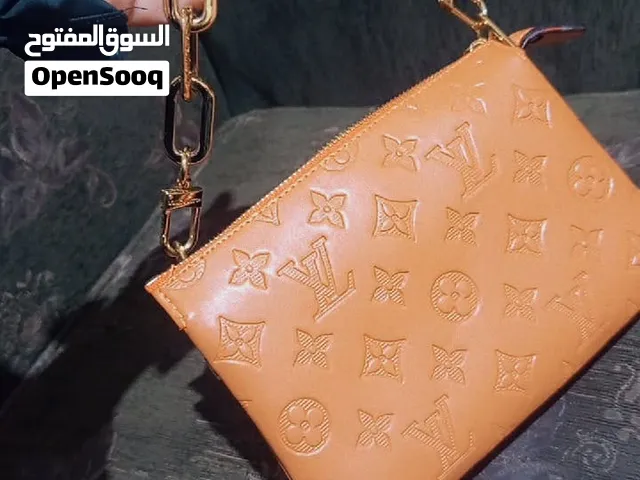 شنتة يد نسائية ماركة LOUIS VUITTON أصلية للبيع