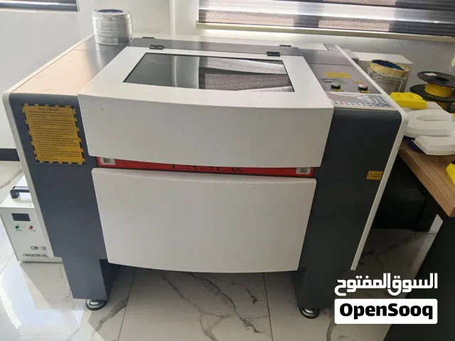 ماكينة ليزر CO2