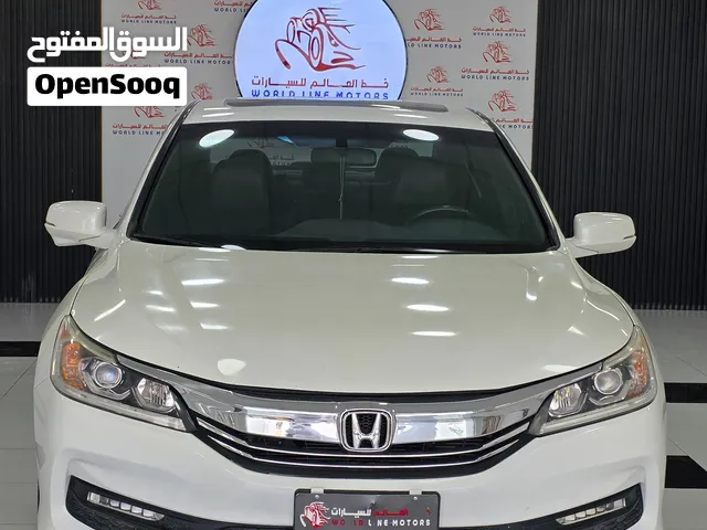 سيارة هوندا أكورد فئة سبورت تجمع بين الاعتمادية والأداء الرياضي والراحة، وتعتبر خيار مثالي للاستخدام