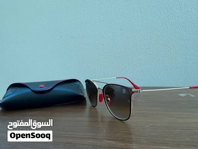 Unisex Ray Ban sunglasses they are for men and women