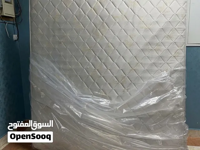 MATTRESS FOR SALE (205 x 180 x 22 cm) مرتبة للبيع (205 × 180 × 22 سم)