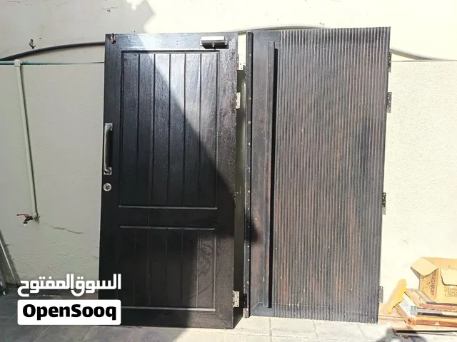باب خشب للمدخل الرئيسي