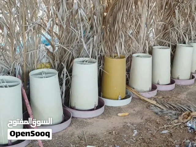 السلام عليكم يوجد واكلات أعلاف للبيع