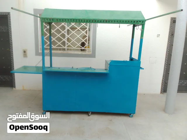 طاولة بيع متنوعه فرصة ذهبية لمن يرغب في زيادة دخله يومي