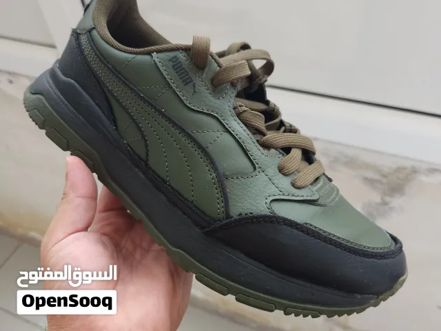 shoes puma r78 trek original pointure 40 en excellent état