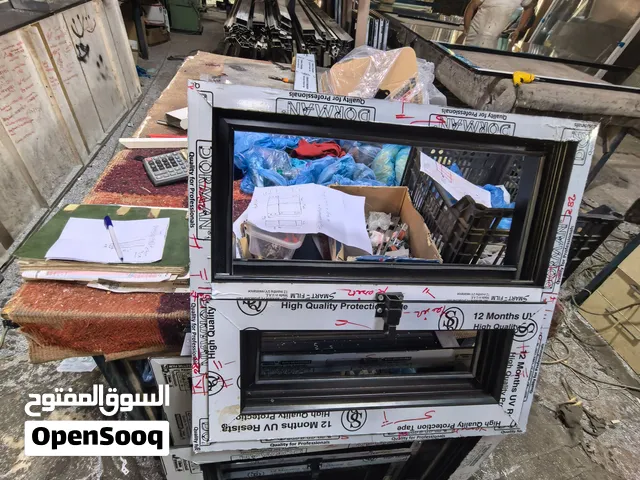 لتفصيل النوافذ الالمنيوم والابواب وتركيب الشاورات الزجاج وتركيب زجاج سيكوريت صيانه النوافذ والابواب