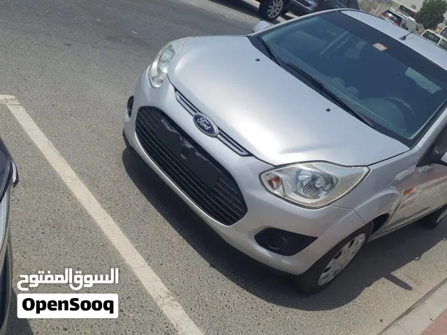 فورد فيجو 2016 نضيف لا يحتاج الي اي مصروف.