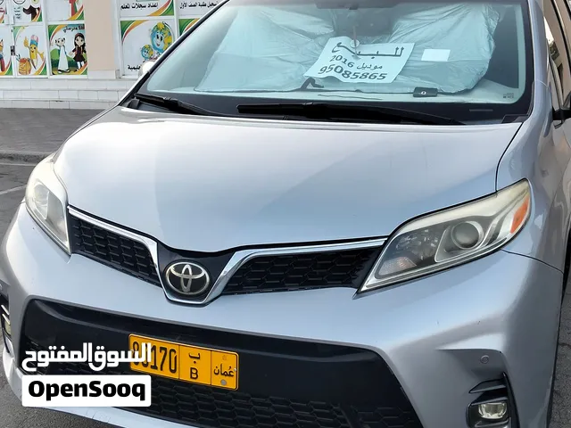 Used Toyota Sienna in Al Batinah