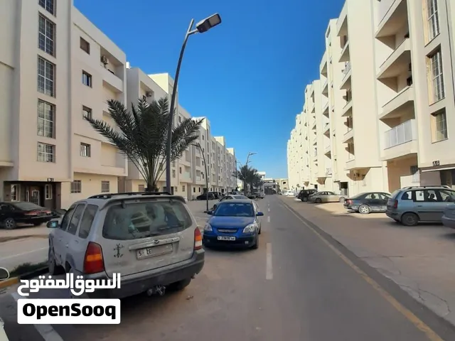 شقة واجهتين نص تشطيب للبيع طرابلس صلاح الدين السدرة ((حي النخيل ))
