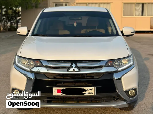 MITSUBISHI OUTLANDER 2017 SECOND ONWER