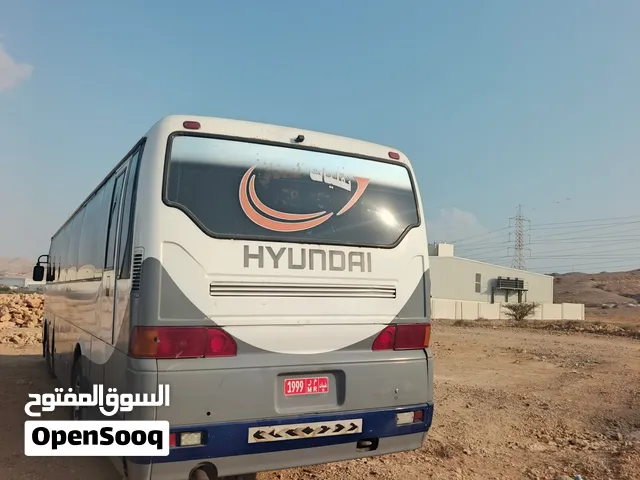 للبيع باص نظيف كل شي شغال فيه