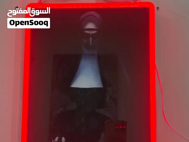 ايطار مزود ايضاء صورت ذنان