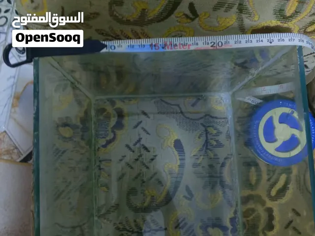 السلام عليكم ورحمة حوض سمك نضيف مابي آي كسر او فطر حجم وسط واضح قياساته ب الصور السعر 10 قفل مكاني ا