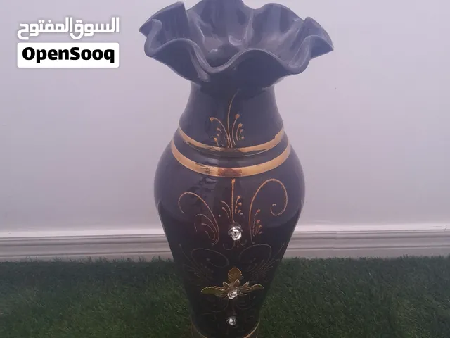 مزهرية ديكورية فاخرة جديدة باللون الأسود والذهبي