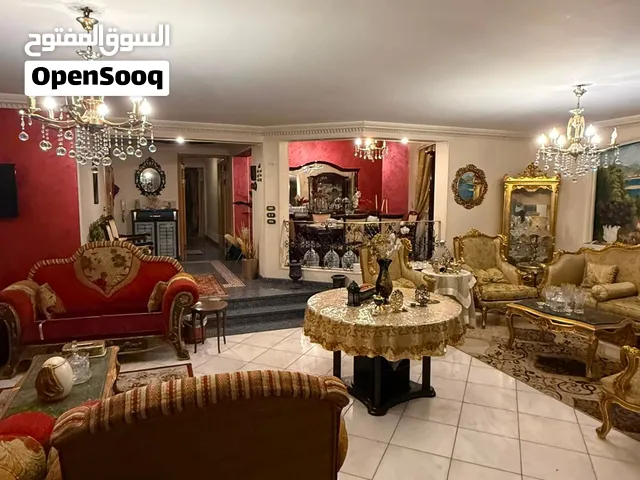 شقه للبيع 250 متر فى مدينة نصر مصطفى النحاس تشطيب الترا لوكس فيو رائع