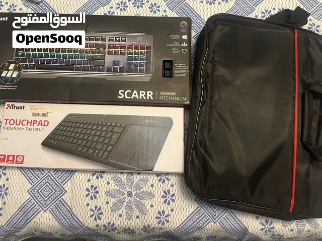 زوز كيبوردات جدد اصليات من شركه trust الهولنديه واحد مكانيكي واحد فيه تتش باد