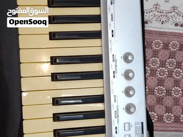 كيبورد بهرنجر.. ميدي كنترولر يستخدم في التوزيع الموسيقي