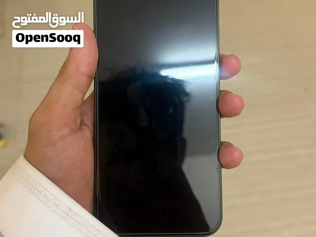 ايفون 13 شبه جديد للبيع