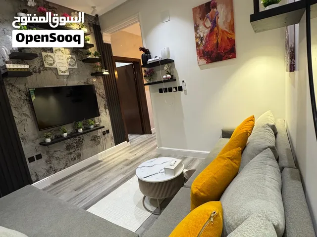 شقة جديدة مؤثثة بطويق للايجار