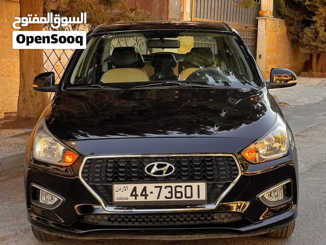 Used Hyundai Reina in Amman