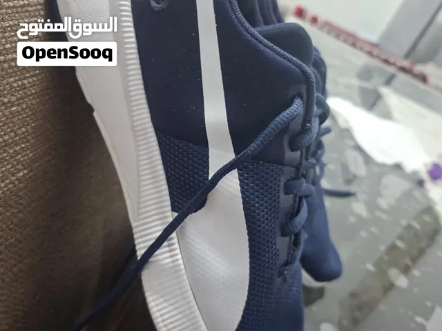 حذاء Puma أصلي ومريح - بحالة نظيفة جداً