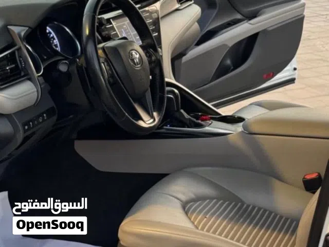 تويوتا كامري SE ممتازة وبحالة الوكالة