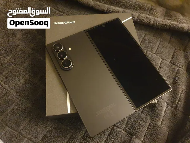 سامسونج جالاكس Z فولد7 مستعمل بحالة ممتازة 512 جيجابايت مع الكرتونة والشاحن