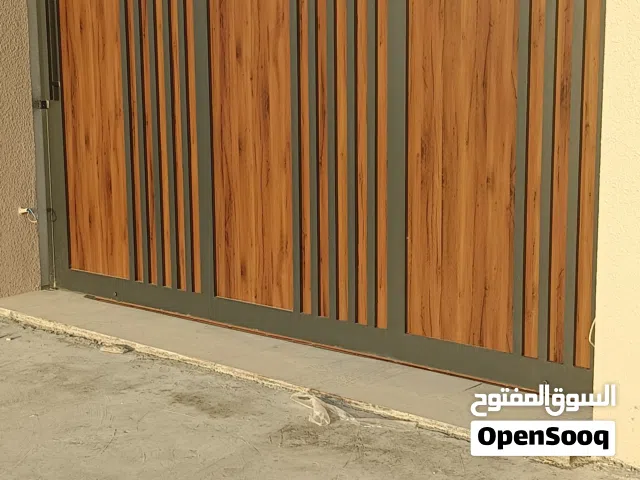 cast Aluminium sliding door