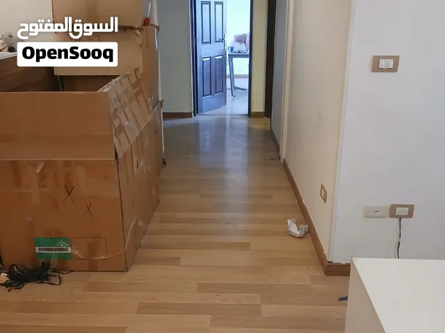 بعمارات العبور صلاح سالم، مصر الجديدة شقة 160م للبيع أو الإيجار