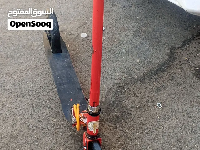 سكوتر بحالة ممتازة جداً مع مربط حمايه