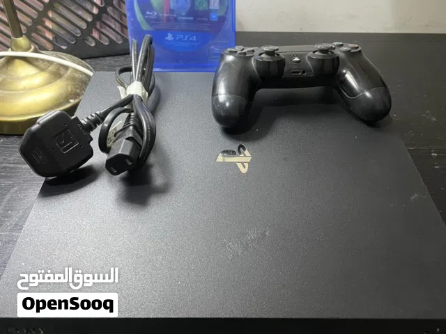 بلاي ستيشن 4 برو للبيع مستعمل استعمال خفيف   play station 4 pro for sale second hand used lightly
