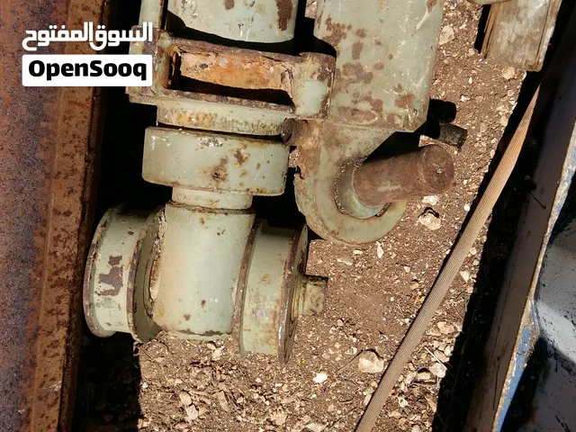hydraulic cylinders