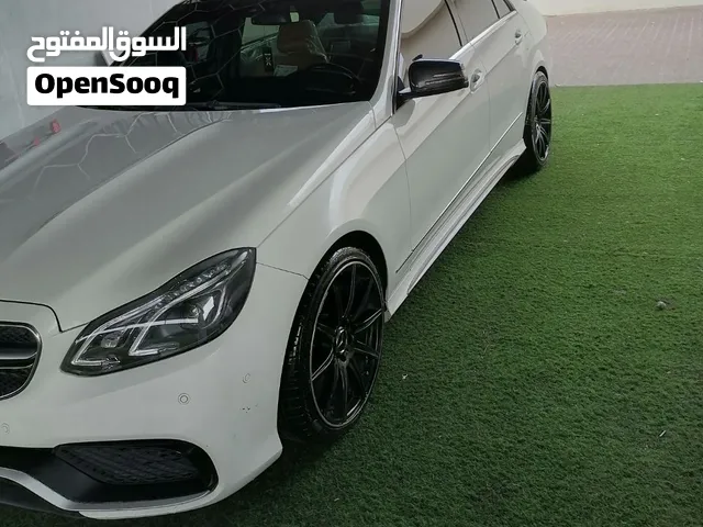 مرسيدس E300  قمة فنظافه  مديل 2010 محول الى E63 2016 أقرأ الوصف فالاعلان