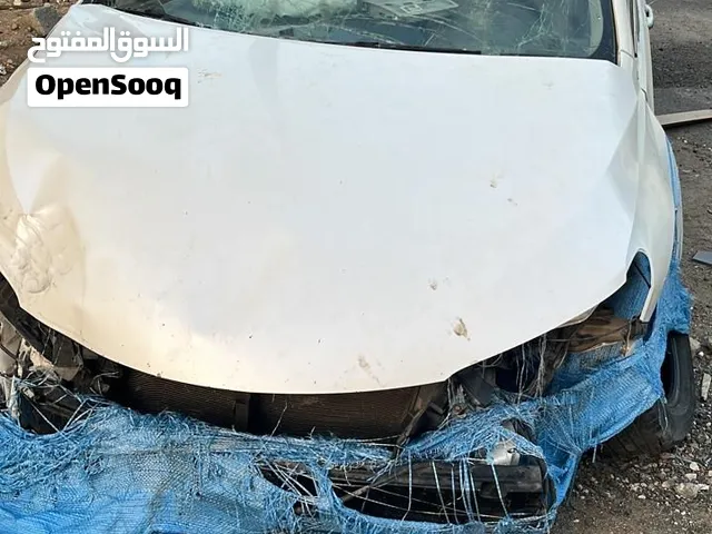 للبيع كامري قطع 2017