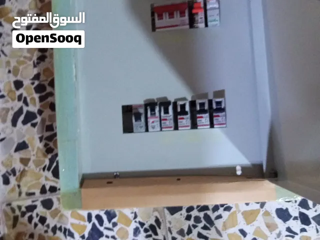 بوكس كهرباء كامل هو وجوزاته شغال كامل
