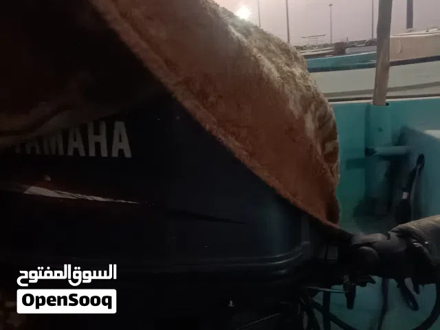 قارب 25قدم للبيع مع العربه والمكينه 85مديل 2015صك وكالة مامبطله ابد